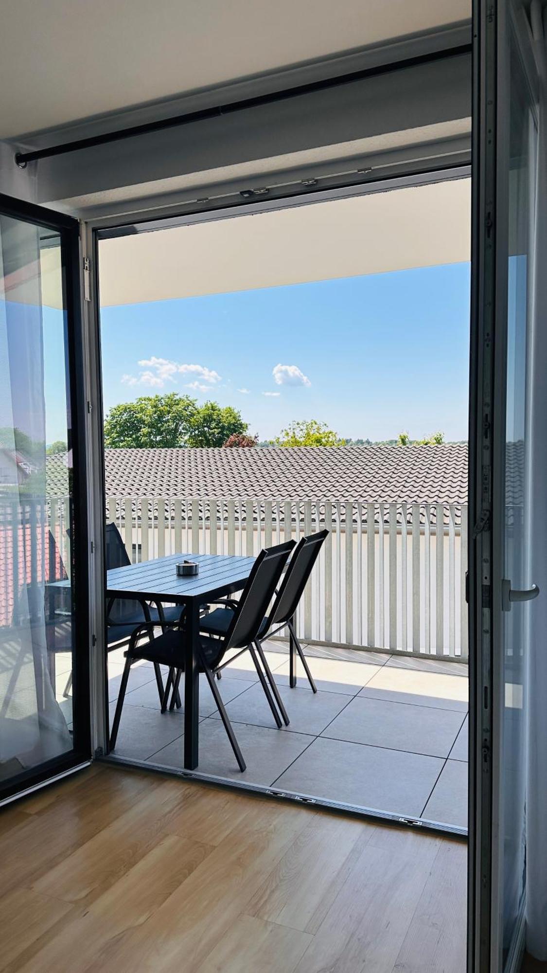 Amao-Sepia I 86Qm I King-Size Beds I Netflix I Privat Balcony I Free Parking I Near Europapark Apartment ไรห์นเฮาเซน ภายนอก รูปภาพ